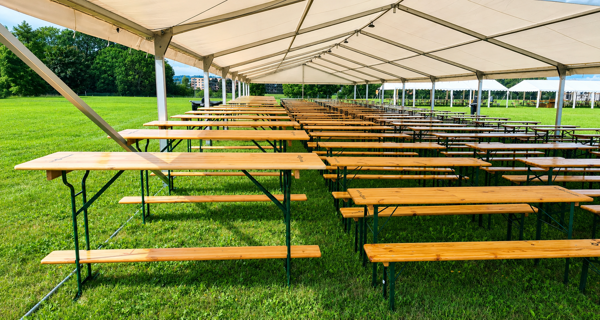 Sörpad garnitúrák és partisátrak céges rendezvényekhez – Ambitent