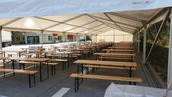Céges rendezvény Sklopísek Střeleč – sátor és felszerelés Ambitent